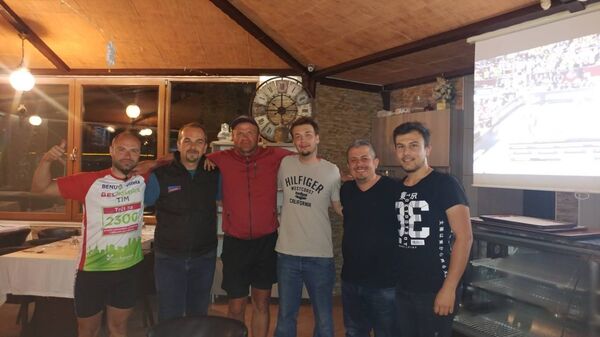 Ове домаћине сигурно неће заборавити, угостили су их Турци који такође обожавају бицикле и фудбал. Ове домаћине сигурно неће заборавити, угостили су их Турци који такође обожавају бицикле и фудбал. - Sputnik Србија