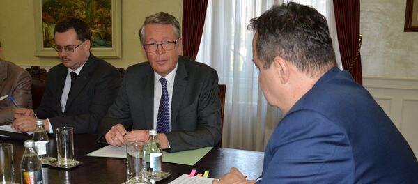 Амбасадор Русије у Београду Александар Чепурин и министар спољних послова Ивица Дачић - Sputnik Србија