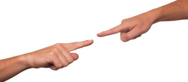 Оптужба - Sputnik Србија