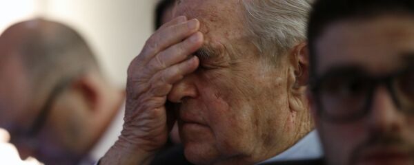 Џорџ Сорош у Паризу. - Sputnik Србија