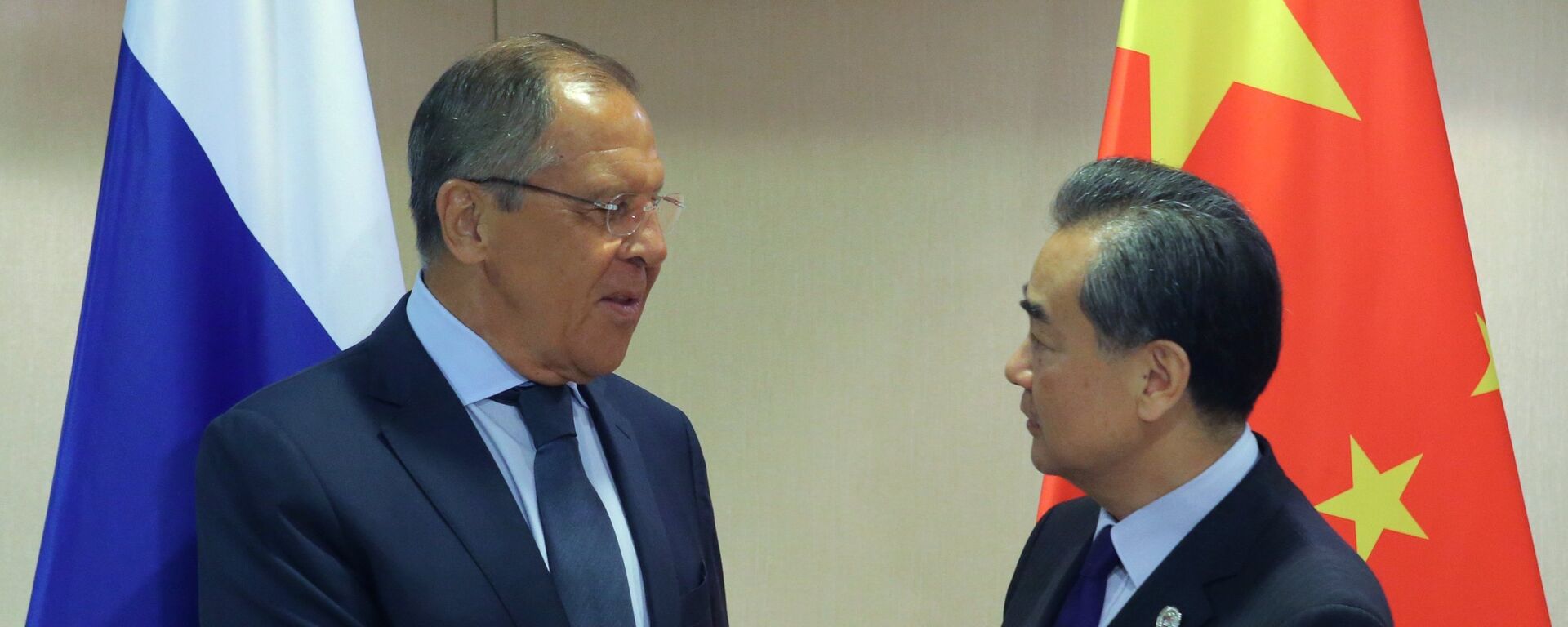 Ministri spoljnih poslova Rusije i Kine, Sergej Lavrov i Vang Ji - Sputnik Srbija, 1920, 04.02.2021