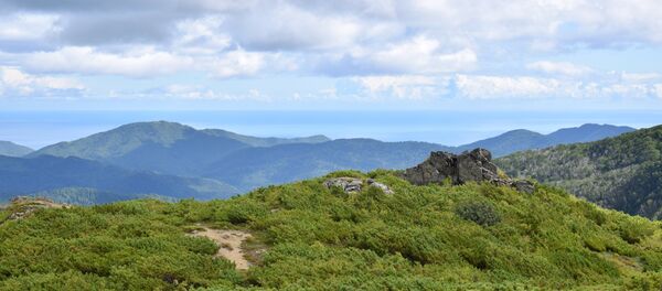 Поглед на Охотско море са планина Сахалина - Sputnik Србија