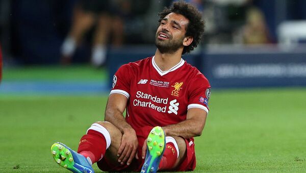Fudbaler liverpula Mohamed Salah povređen u finalu Lige šampiona. - Sputnik Srbija