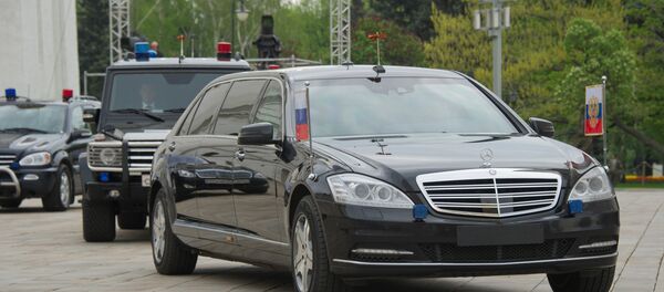 Кортеж председника Русије Владимира Путина у Кремљу Кортеж председника Русије Владимира Путина у Кремљу - Sputnik Србија