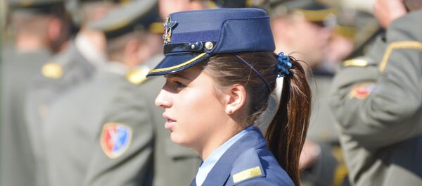 Devojka u VS  - Sputnik Srbija