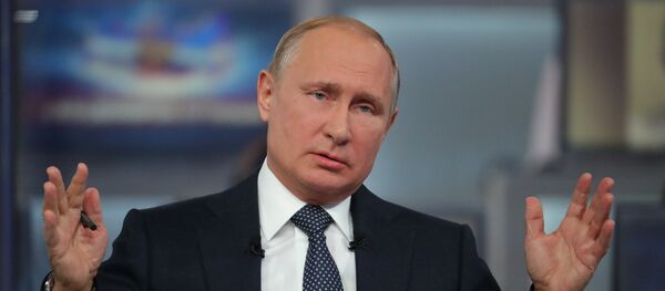 „Direktna linija“ sa predsednikom Rusije Vladimirom Putinom - Sputnik Srbija