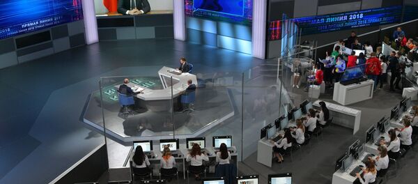 „Директна линија“ са председником Русије Владимиром Путином - Sputnik Србија