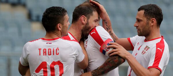 Фудбалери Србије после утакмице са Боливијом Фудбалери Србије после утакмице са Боливијом - Sputnik Србија