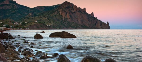 Вулкански масив Карадашког националног парка на Криму - Sputnik Србија