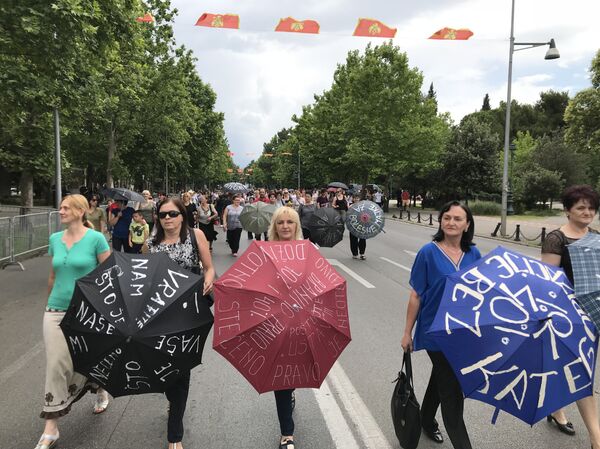 Протест мајки у Подгорици - Sputnik Србија