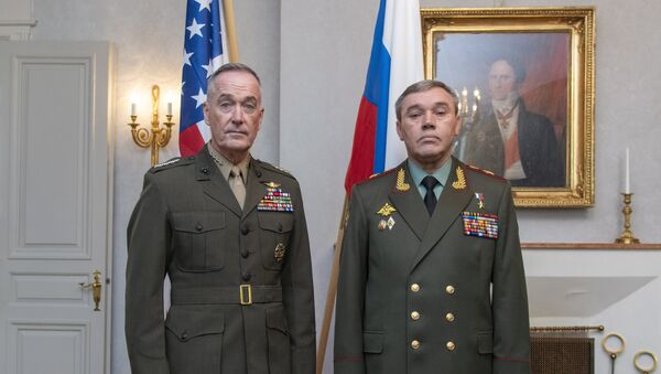 Američki general Džozef Danford i ruski general Valerij Gerasimov na sastanku u Finskoj - Sputnik Srbija