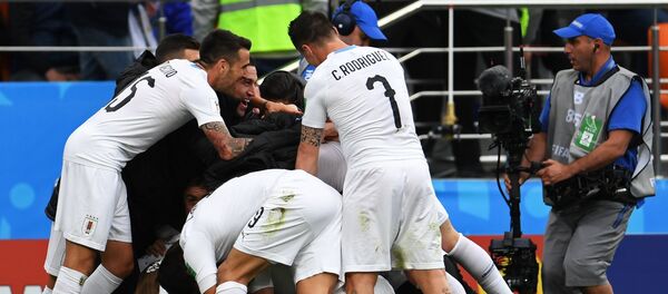 Славље играча Уругваја после гола Хименеза против Египта - Sputnik Србија
