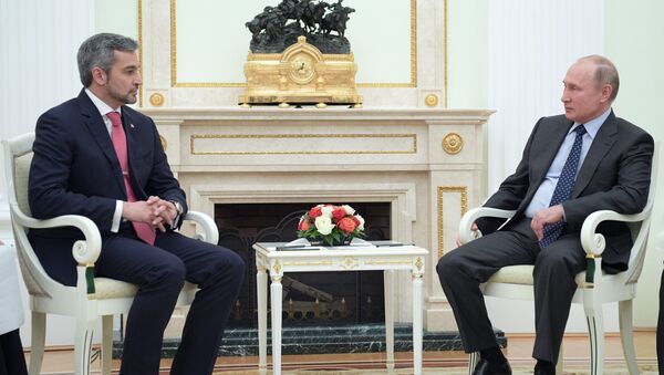 Predsednik Rusije Vladimir Putin i predsednik Paragvaja Mario Abdo Benites - Sputnik Srbija