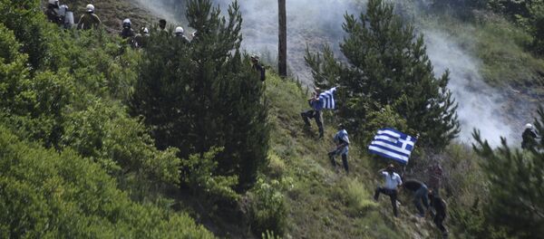 Сукоб полиције и демонстраната у Грчкој - Sputnik Србија