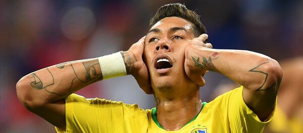 Фирминова реакција најбоље показуеј као се осећају и играчи и навијачи Бразила после утакмице - Sputnik Србија