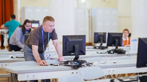 Kompjuteri u pres-centru u Moskvi - Sputnik Srbija