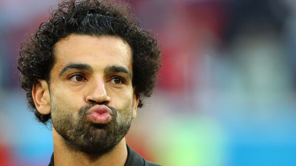 Мохаммед Салах  перед началом матча группового этапа чемпионата мира по футболу между сборными России и Египта - Sputnik Србија