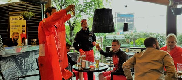 Švajcarski navijači u Kalinjingradu uoči meča sa reprezentacijom Srbije - Sputnik Srbija