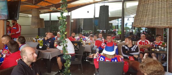 Наши навијачи очекујући меч са Швајцарском - Sputnik Србија