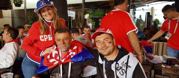 Навијачи Србије у калињинграду са нестрпљењем очекују меч са Швајцарском - Sputnik Србија