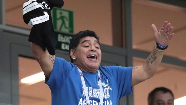 Bivši argentinski fudbalski reprezentativac Dijego Armando Maradona - Sputnik Srbija