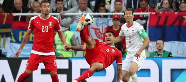 Митровић атрактивно покушава да затресе мрежу у мечу са Швајцарском - Sputnik Србија