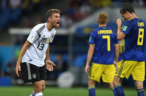 Томас Милер незадовољан судијском одлуком Томас Милер незадовољан судијском одлуком - Sputnik Србија