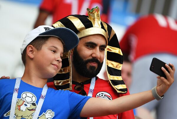 Публика се забавља на мечу Саудијска Арабија - Египат - Sputnik Србија