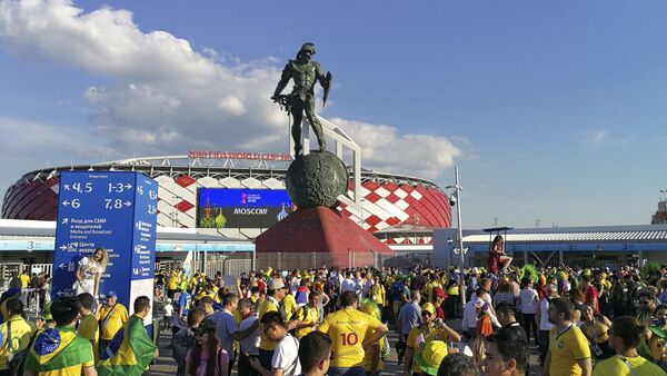 Navijači ispred  stadiona Spartaka u Moskvi - Sputnik Srbija