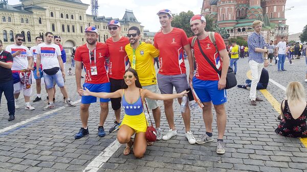 Navijači Brazila i Srbije pred meč u Moskvi  - Sputnik Srbija