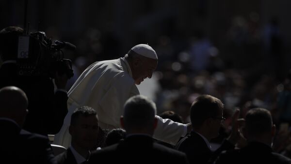 Papa Franja na Trgu Svetog Petra u Vatikanu - Sputnik Srbija