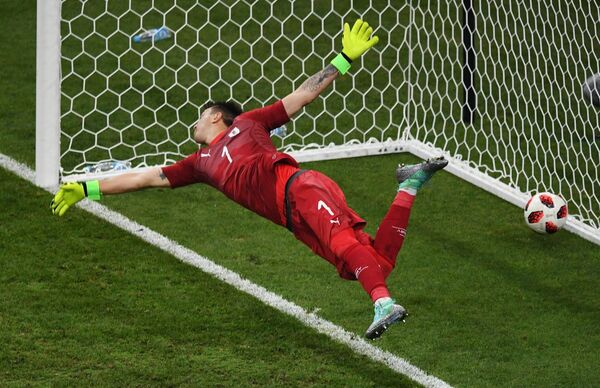 Муслера није успео да заустави шут Пепеа после корнера Муслера није успео да заустави шут Пепеа после корнера - Sputnik Србија