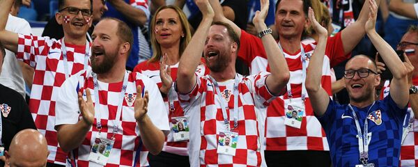 Navijači Hrvatske na stadionu. - Sputnik Srbija