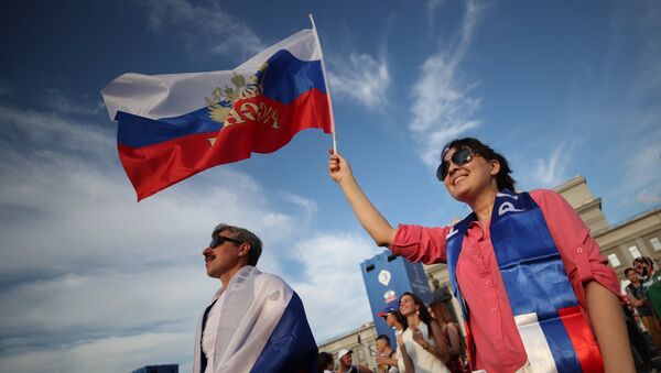 Navijači Rusije proslavljaju pobedu nad Španijom - Sputnik Srbija