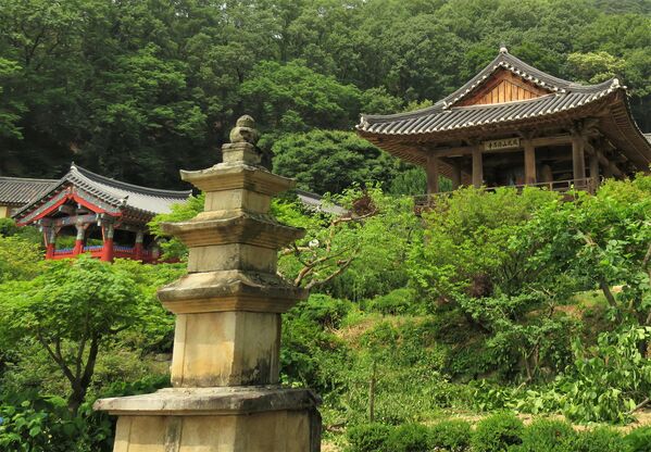 Будистички храм Бусеокса у Јужној Кореји - Sputnik Србија