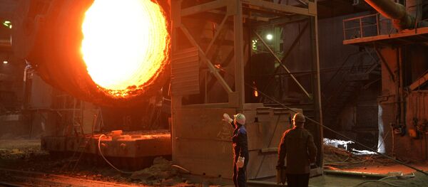 Радници у Магниторском металуршком комбинату - Sputnik Србија