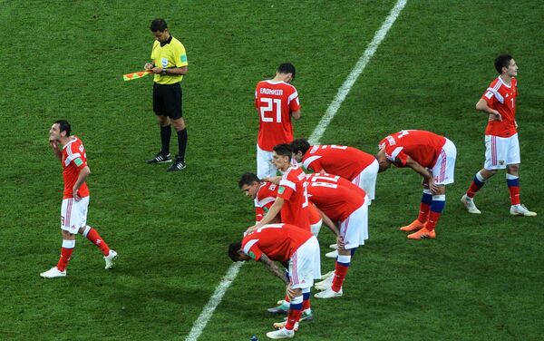 Reakcija ruskih reprezentativaca na gol Rakitića u poslednjoj seriji penala - Sputnik Srbija