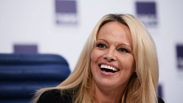 Glumica i manekenka Pamela Anderson na konferenciji za medije u Moskvi - Sputnik Srbija