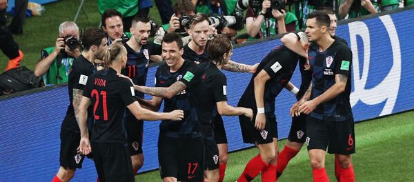 Хрвати прослављају изједначење после гола Перишића Хрвати прослављају изједначење после гола Перишића - Sputnik Србија