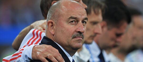 Главни тренер фудбалске репрезентације Русије Станислав Черчесов Главни тренер фудбалске репрезентације Русије Станислав Черчесов - Sputnik Србија