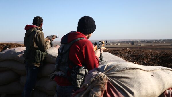 Припадници Слободне сиријске армије које подржава турска војска припремају се да нападну курдске јединице у Африну - Sputnik Србија