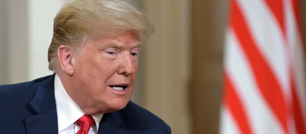 Предсендик САД Доналд Трамп на састанку са предсдником Русије Владимиром Путином Предсендик САД Доналд Трамп на састанку са предсдником Русије Владимиром Путином - Sputnik Србија