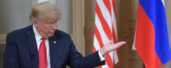 Амерички председник Доналд Трамп на састанку са руским председником Владимиром Путином - Sputnik Србија