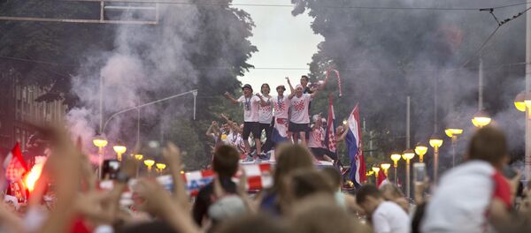 Hrvatski reprezentativci tokom dočeka u Zagrebu - Sputnik Srbija