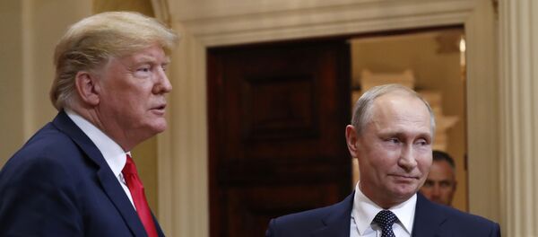 Председници САД и Русије, Доналд Трамп и Владимир Путин, на заједничкој конференцији за медије у Хелсинкију - Sputnik Србија