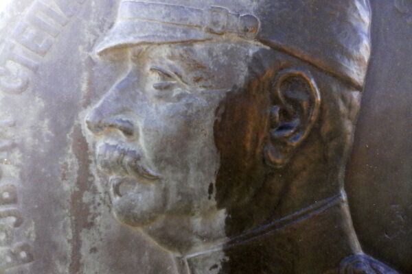 Важно је добро проценити који део трагова времена оставити на споменику током рестаурације. Важно је добро проценити који део трагова времена оставити на споменику током рестаурације. - Sputnik Србија