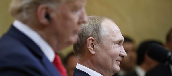 Председници САД и Русије, Доналд Трамп и Владимир Путин, на заједничкој конференцији за медије након састанка у Хелсинкију. Председници САД и Русије, Доналд Трамп и Владимир Путин, на заједничкој конференцији за медије након састанка у Хелсинкију. - Sputnik Србија