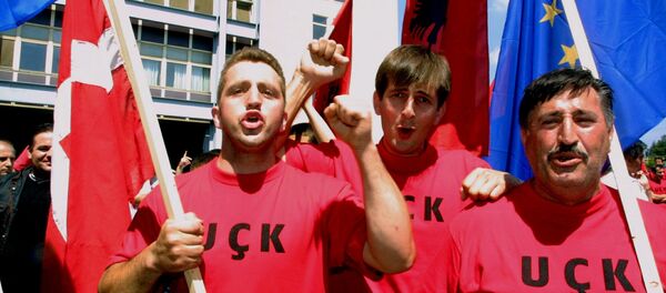 Албанци подржавају терористичку организацију ОВК Албанци подржавају терористичку организацију ОВК - Sputnik Србија