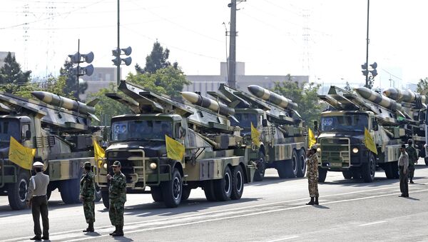 Ракетни системи на паради поводом иранског Националног дана армије у Техерану - Sputnik Србија