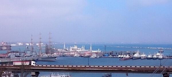 „Арогантна упорност“: Како је амерички разарач дочекан на Криму - Sputnik Србија